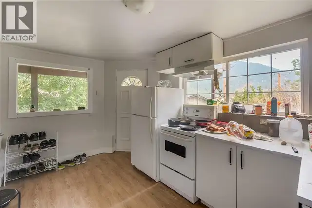 1007 Gordon Street Nelson, British Columbia in Houses for Sale in Nelson - Image 30