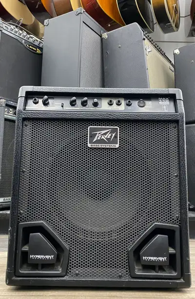 Peavey MAX 112 40 Watt 1x12" Bass Guitar Amp, View more