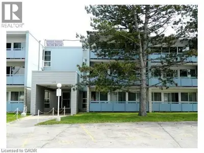 2 Bedroom condo on the top floor of the building with spectacular view of conservation area from the...