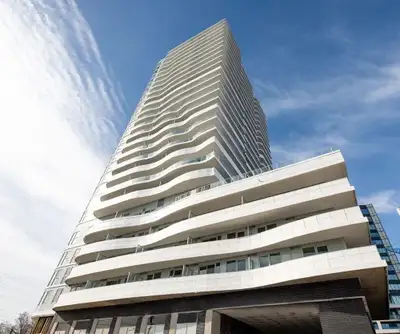 UNIVERSAL CITY 6 CONDO FOR RENT PICKERING Bayly St & Brock Rd BRAND NEW 2 Bedroom+Den / 2 Baths Cond...