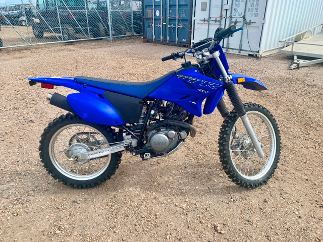 Used 2022 Yamaha TT-R 230 Dirt Bike in Dirt Bikes & Motocross in Edmonton - Image 4