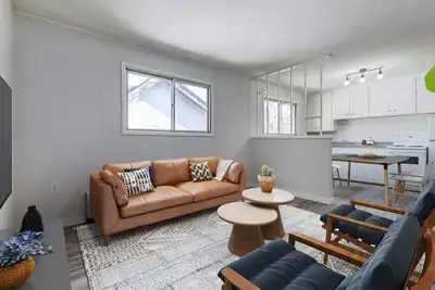 Amenities: City Views • Keyless Entry • Heat & Water Included Suite & Building: Spacious bachelor, o...