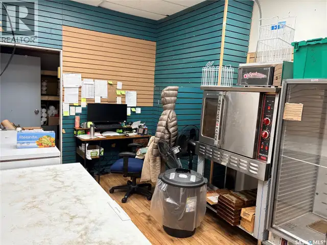 330 Silverwood ROAD Saskatoon, Saskatchewan in Commercial & Office Space for Sale in Saskatoon - Image 16