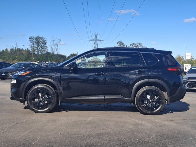 2023 Nissan Rogue SV Midnight Edition AWD | Pano Roof in Cars & Trucks in Guelph - Image 2