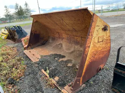 Selling a very good condition like new used CAT 966D 966E 966F WHEEL LOADER - 10FT / 120 INCHES CAT...