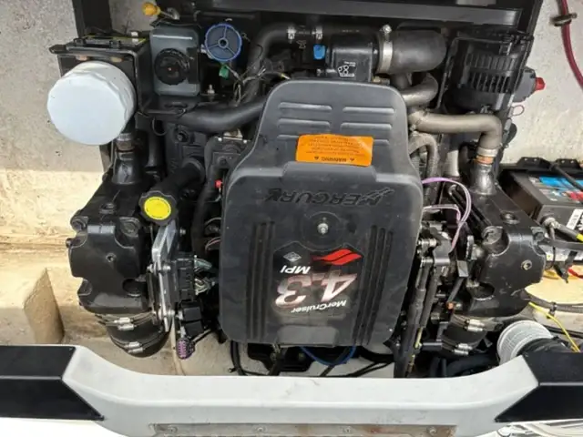 2006 Chaparral 180Ss in Powerboats & Motorboats in Trenton - Image 8