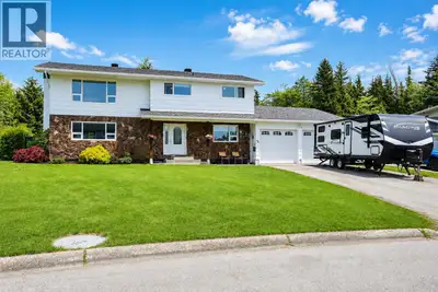 Nestled in one of Kitimat's most desirable neighbourhoods, this stunning family home offers 5 bedroo...
