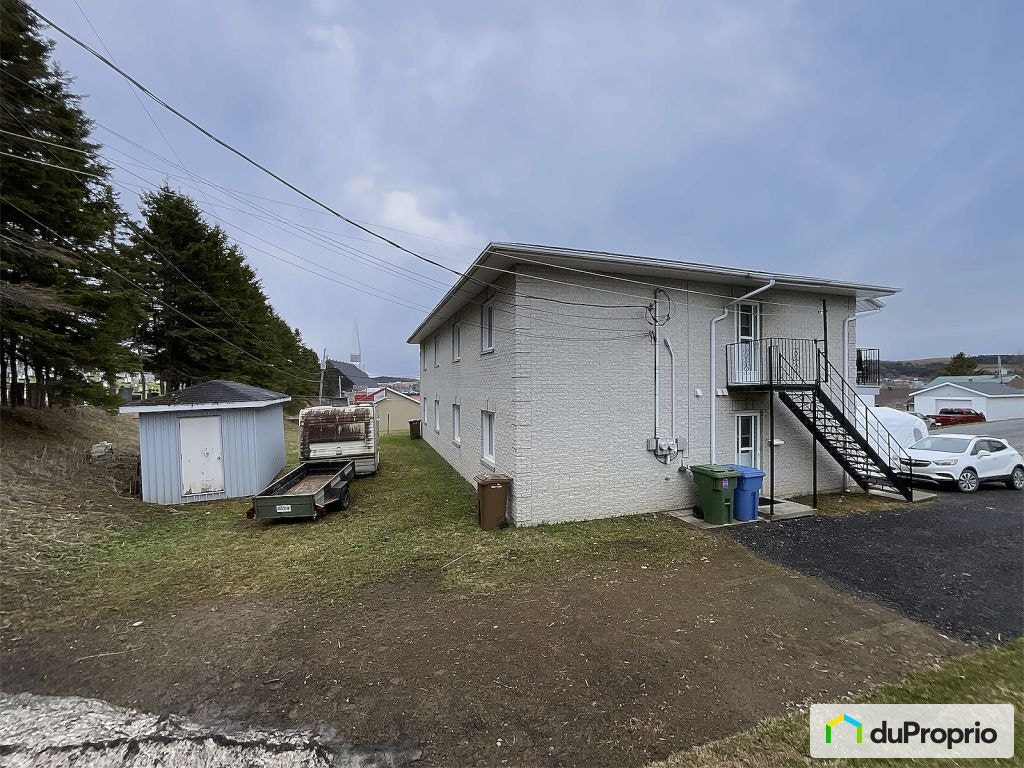 $567,300 - Quadruplex for sale in Amqui — photo 2