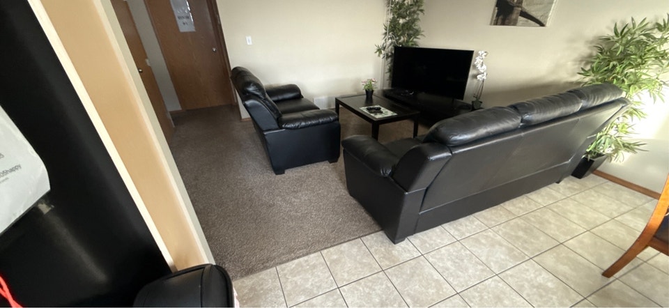 3BED 2BATH TOWNHOUSE IN MORGAN MEADOWS-WATER INLCUDED 3