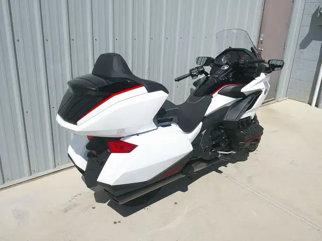 2024 Honda Goldwing Tour Biweekly $179 OAC  in Sport Touring in Edmonton - Image 4