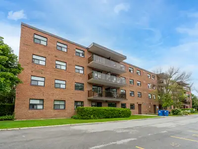 Building Description $1000 OFF FIRST MONTHS RENT FOR MILITARY & EMERGENCY RESPONDERS* *Conditions ap...