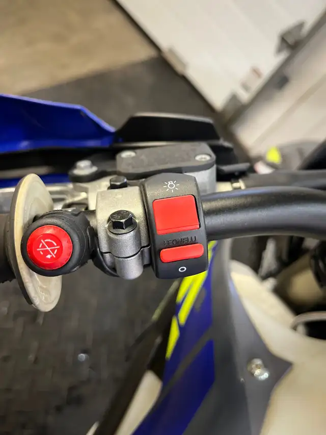 2024 SHERCO MOTO ENDURO 300 FACTORY RACE enduro Aubaine a l'état in Other in Lac-Saint-Jean - Image 9