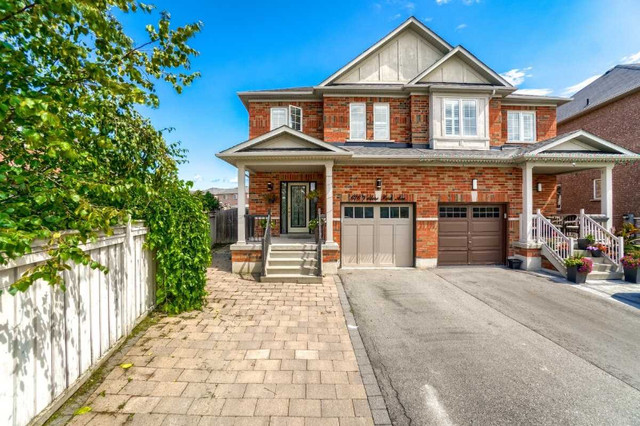 Must Sell Home Immediately. Price Reduced Below Market Value in Houses for Sale in Mississauga / Peel Region - Image 4