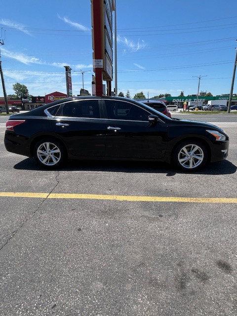 2013 NISSAN ALTIMA SL in Cars & Trucks in Chatham-Kent - Image 4