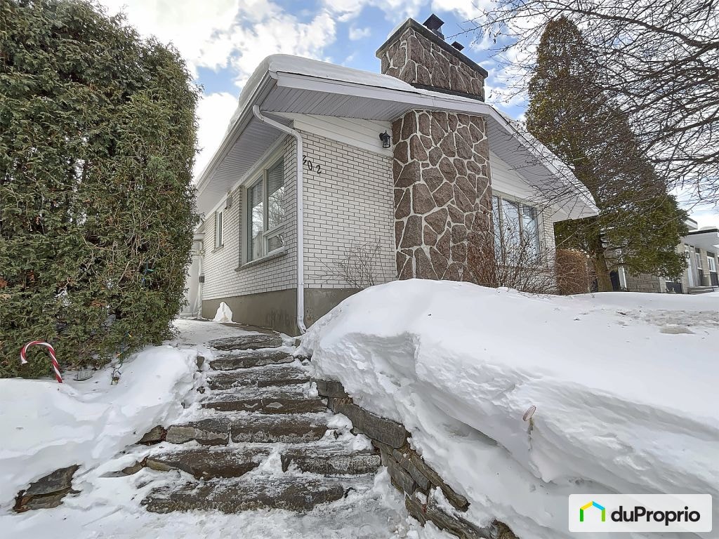 $320,000 - Bungalow for sale in Alma — photo 1