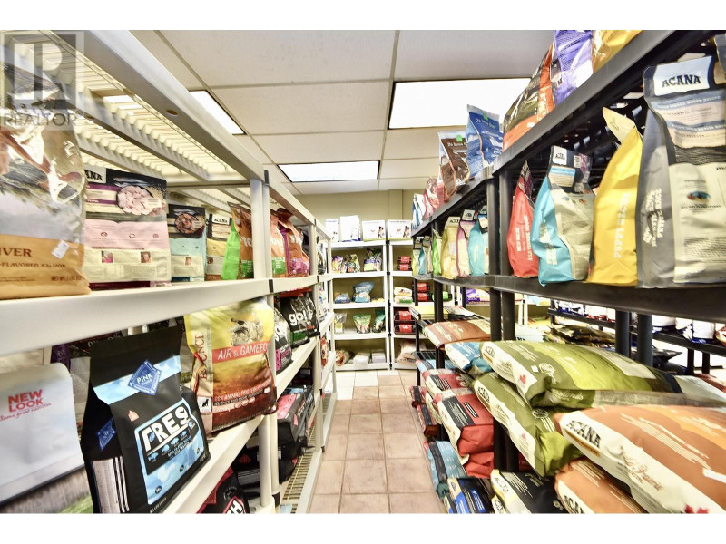 3167 KINGSWAY Vancouver, British Columbia Commercial & Office Space