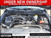 2022 Ram 1500 Classic Warlock Experience the Ram 1500 Classic Warlock with only 155464 km on the odo... (image 7)
