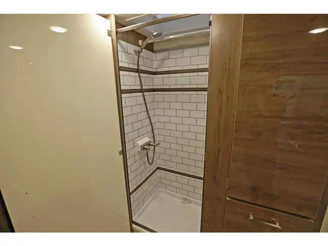 2023 Entegra Coach Qwest 24N B+ Mercedes turbo diesel 2023 NEUF in RVs & Motorhomes in Laval / North Shore - Image 14