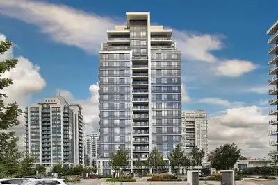 Price: $479,000 / $1,817/mo Large one bedroom with 9 ft ceiling in this luxury complex with an unobs...