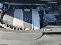 AWD! EXECUTIVE PACKAGE! STUNNING PEARL WHITE ON NOBLE BROWN PREMIUM LEATHER INTERIOR MARK LEVINSON S... (image 6)