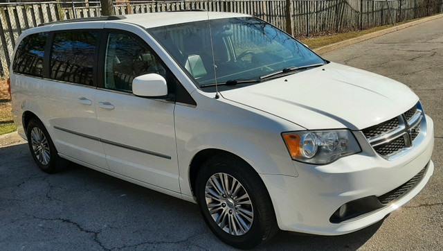 2017  DODGE GRAND CARAVAN CREW   L - CERTIFIED , 140 000 KM in Cars & Trucks in Oakville / Halton Region - Image 3