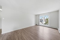 Amenities: Spacious Rooms • Air Conditioning • Great Location Suite & Building: Spacious one-bedroom... (image 3)