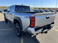 TOW HITCH, HD RADIO, PREMIUM SOUND SYSTEM, ADAPTIVE CRUISE CONTROL, HEATED MIRRORS Make your mark wi... (image 5)