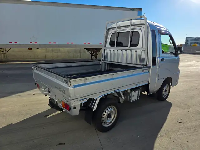 2008 Daihatsu Hijet JUMBO 2WD Auto Clean Mini Kei Truck Silver in Cars & Trucks in Calgary - Image 6