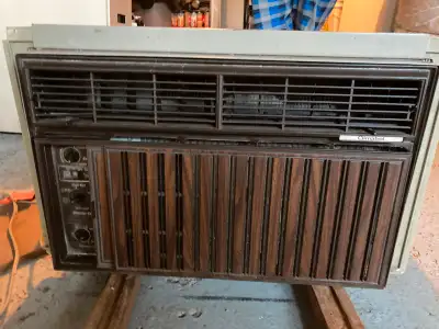 Air conditioner for sale/Air climatisé à vendre, View more