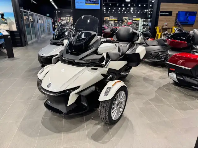 2026 Can-Am Spyder RT-Limited in Sport Touring in Norfolk County - Image 4