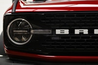 Only 7,435 KM! This Ford Bronco boasts a Intercooled Turbo Regular Unleaded I-4 2.3 L/140 engine pow... (image 2)