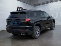 The 2026 Acadia AT4 mid-size SUV screams athletic attitude and features confident lines, eye-catchin... (image 4)