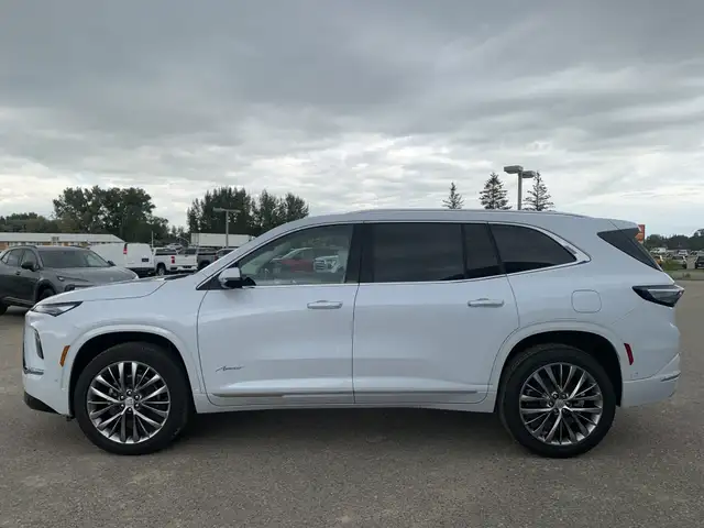 2026 Buick Enclave Avenir in Cars & Trucks in Brandon - Image 9