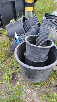 plastic planting pots