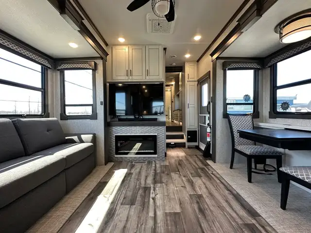 2023 Crossroads RV Redwood 4001 LK Fifth wheels 2023 CrossRoads  in Travel Trailers & Campers in Lanaudière - Image 12