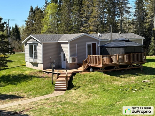 $325,000 - Bungalow for sale in Ste-Therese-De-Gaspe — photo 1