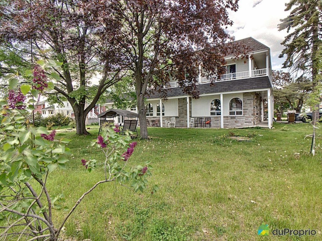 $699,000 - 2 Storey for sale in Ste-Marthe-Sur-Le-Lac — photo 2