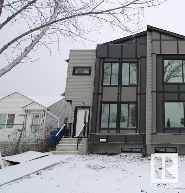 7634 89 AV NW Edmonton, Alberta in Houses for Sale in Edmonton - Image 2