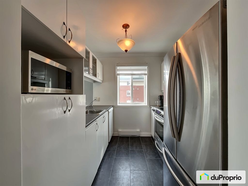 $349,900 - Condominium for sale in St-Basile-Le-Grand — photo 2