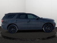 Cloth Bucket Seats w/Shift Insert, Power Sunroof, Front Heated Seats, Heated Steering Wheel, ParkVie... (image 4)