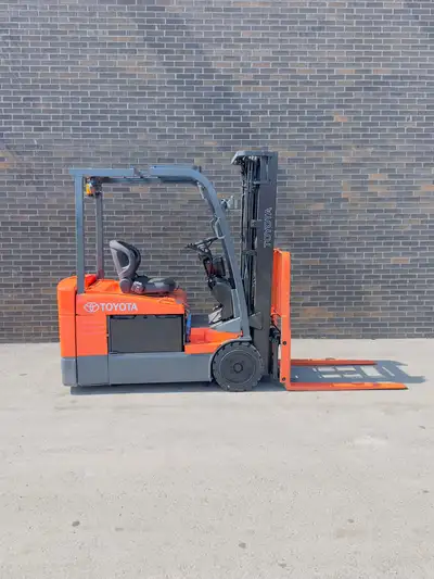 Keywords: Toyota forklift, electric forklift, 3-wheel forklift, 3,000 lbs capacity, 3-stage mast, fo...