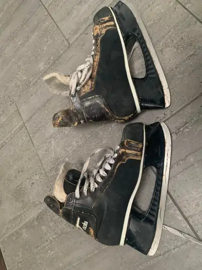 VINTAGE CCM TACKS CANADIAN ICE HOCKEY SKATES MENS SIZE 9, View more