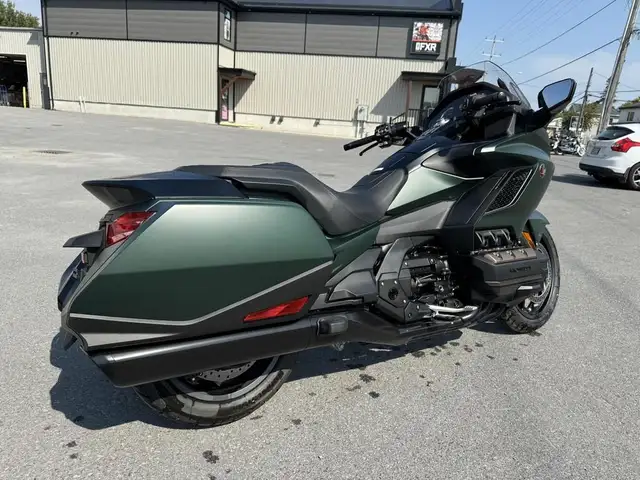 2024 Honda Goldwing in Sport Touring in Ottawa - Image 5