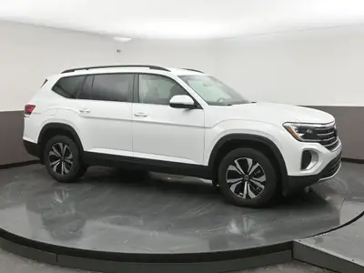 One owner 2026 Volkswagen Atlas Comfortline comes equipped with leather seats, 3rd row seating, heat...