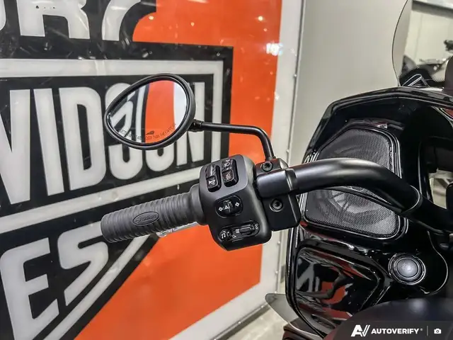 2024 Indian Motorcycle Pursuit(R) Dark Horse(R) Black Smoke in Street, Cruisers & Choppers in Calgary - Image 16