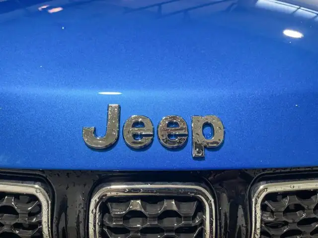 2024 Jeep Compass Limited | Heated Leather Seats in Cars & Trucks in Saskatoon - Image 12