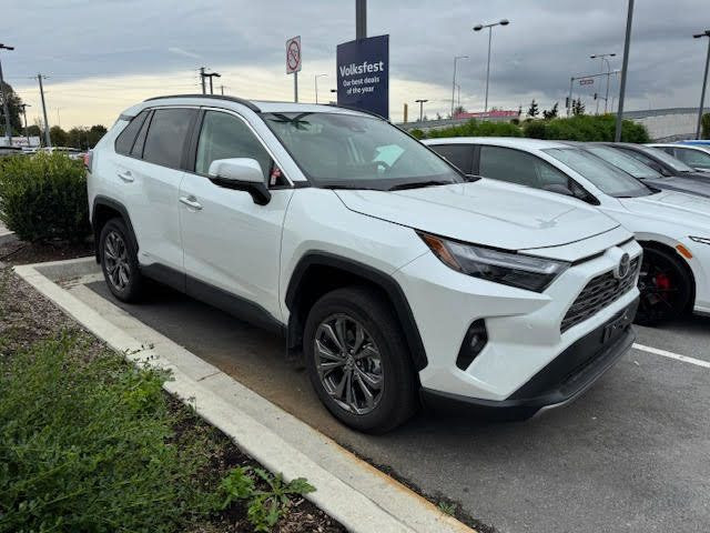2025 Toyota RAV4 Hybrid Limited in Cars & Trucks in Tricities/Pitt/Maple - Image 3