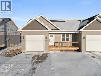 Own your NEW TOWNHOUSE in the heart of Shediac available now! This spacious, modern one-level home f...