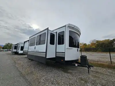 CrossRoads RV Hampton destination trailer 372FDB highlights: Bath and a Half Kitchen Island Master S...