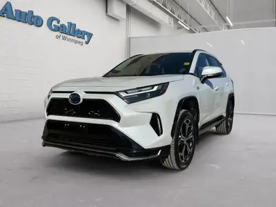 CLEAN CARFAX, ELECTRIFIED PERFORMANCE Experience the perfect balance of power, efficiency, and advan...